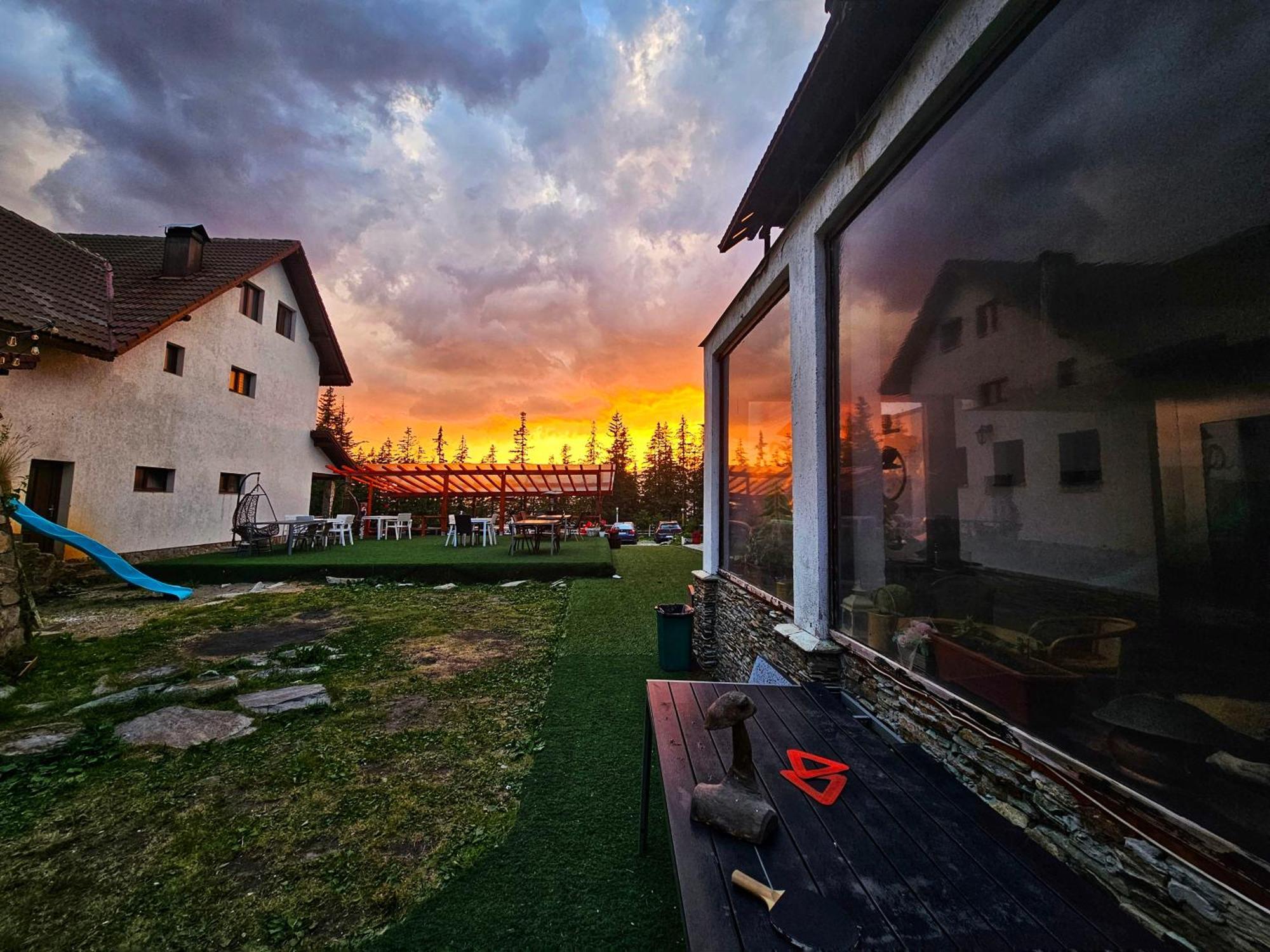 Cetina Hotel Ranca Exterior photo